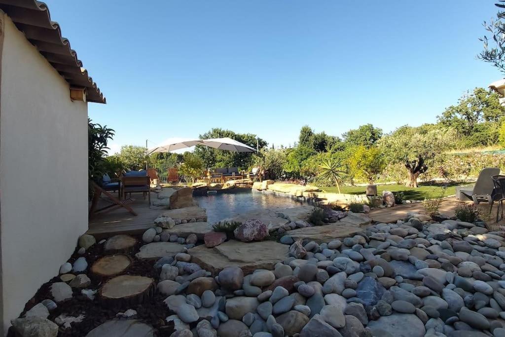 Une Oasis Au Pays De Cezanne Aix-en-Provence Eksteriør billede