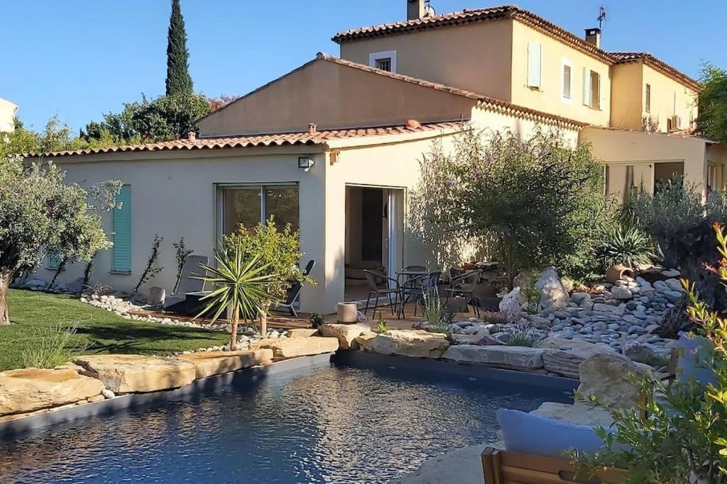 Une Oasis Au Pays De Cezanne Aix-en-Provence Eksteriør billede
