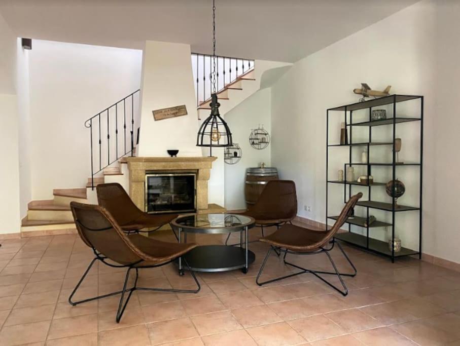 Une Oasis Au Pays De Cezanne Aix-en-Provence Eksteriør billede