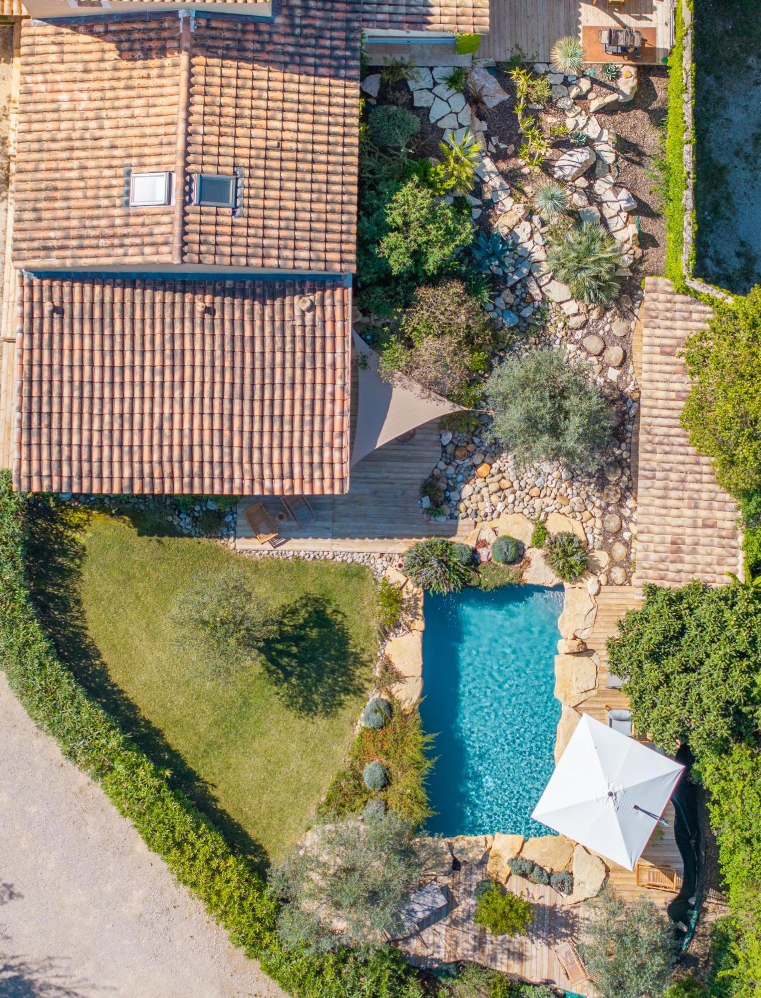 Une Oasis Au Pays De Cezanne Aix-en-Provence Eksteriør billede
